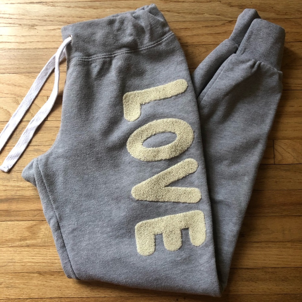 🔥5 for $25🔥 Love sweatpants